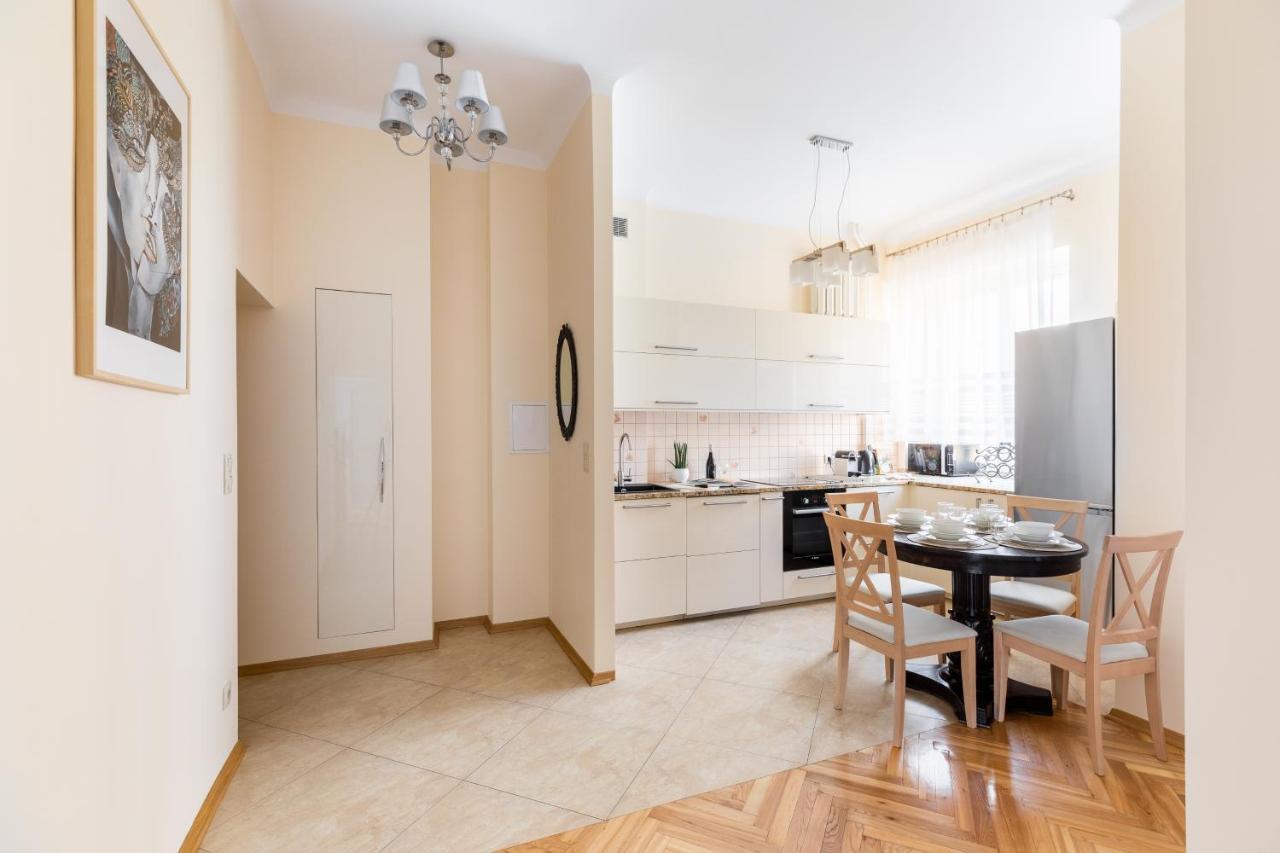 P&O Serviced Apartments Plac Konstytucji Warschau Exterior foto