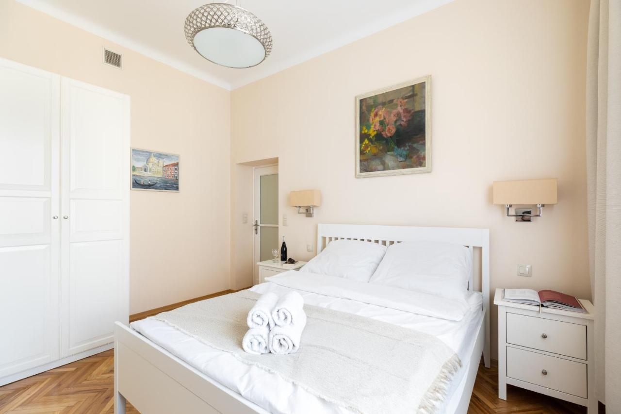 P&O Serviced Apartments Plac Konstytucji Warschau Exterior foto